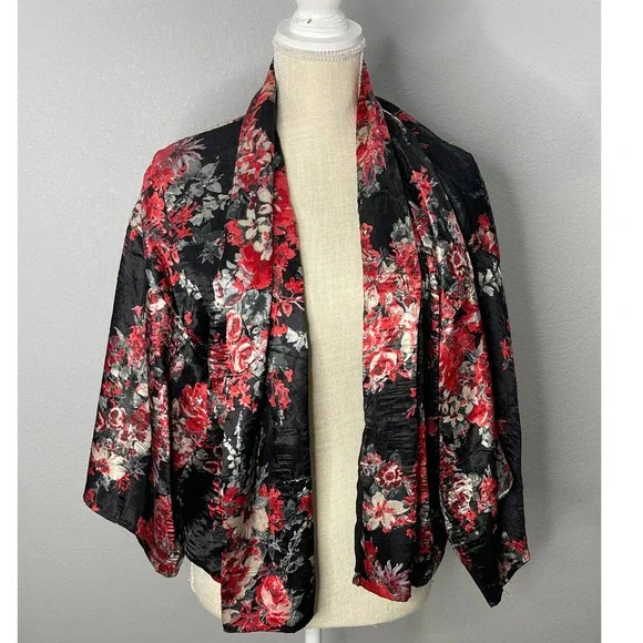 Forever 21 Tops Forever Black And Red Silk Open Front Jacket